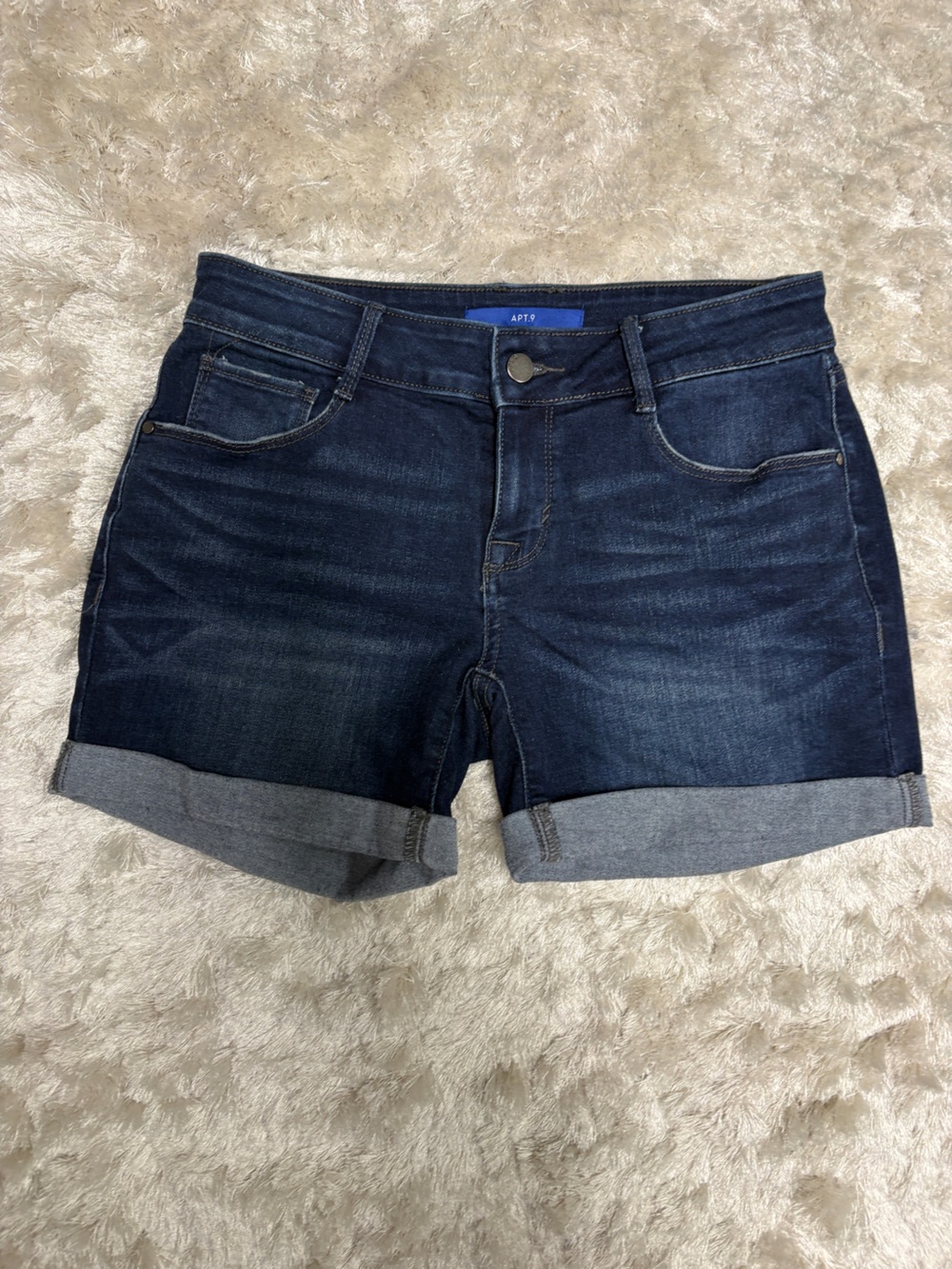 Mid-rise Dark Wash Denim Shorts: 4 in. Inseam: Cotton Blend Stretch -Like New